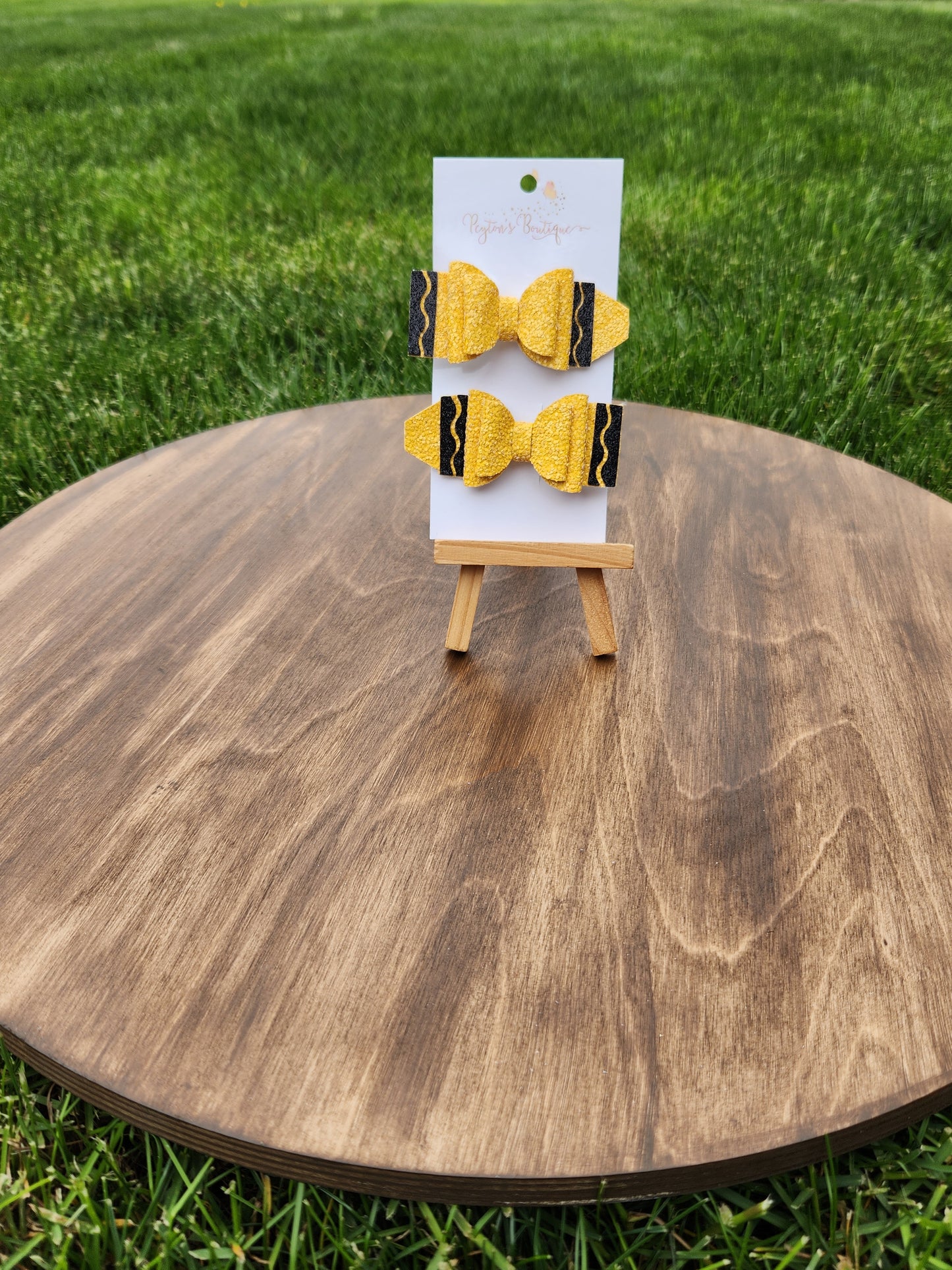 Yellow 2.5" Crayon Bow Piggy Set