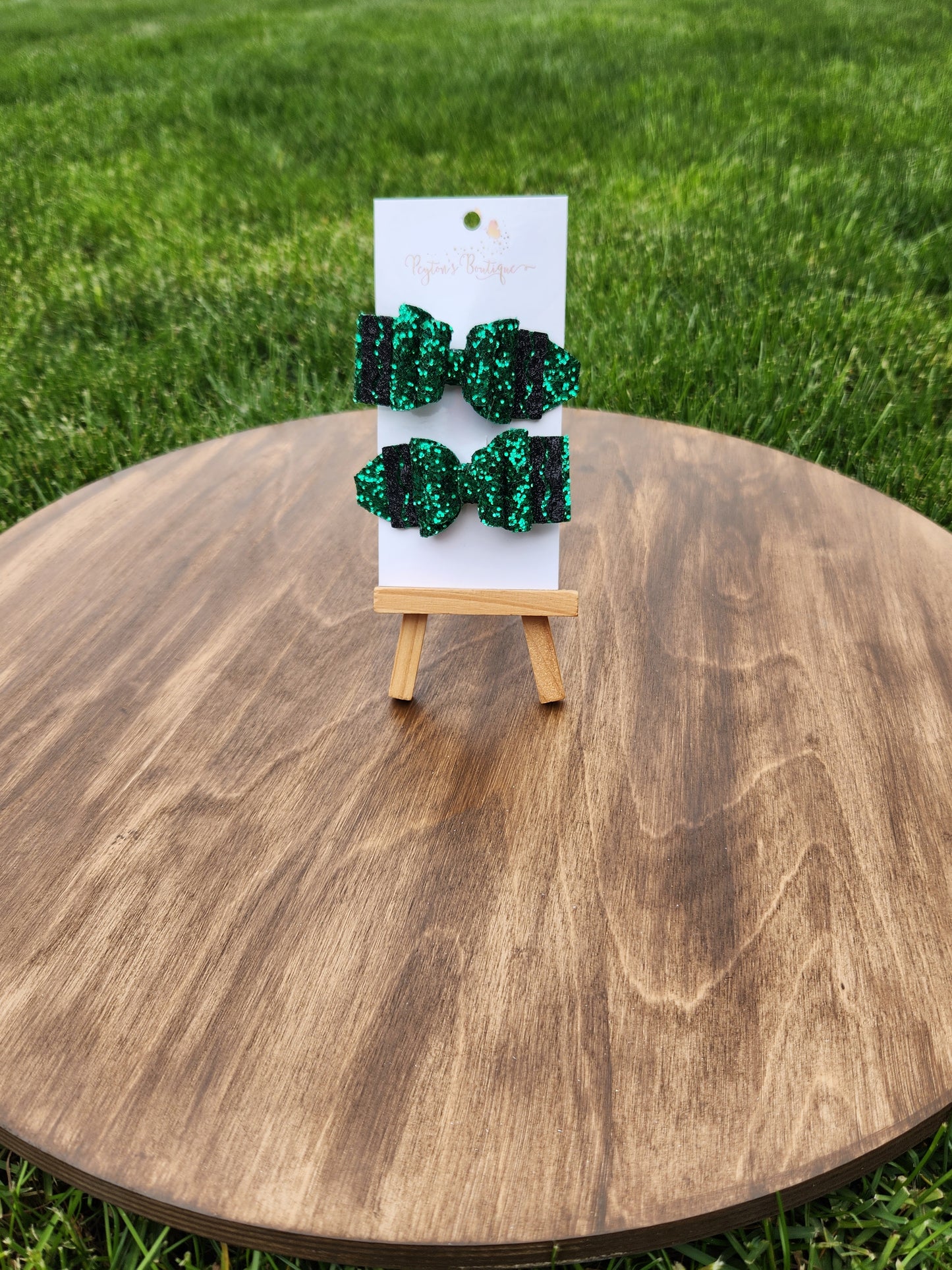 Green 2.5" Crayon Bow Piggy Set