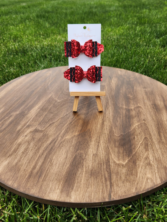 Red 2.5" Crayon Bow Piggy Set