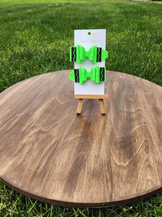 Green 2.5" Crayon Bow Piggy Set