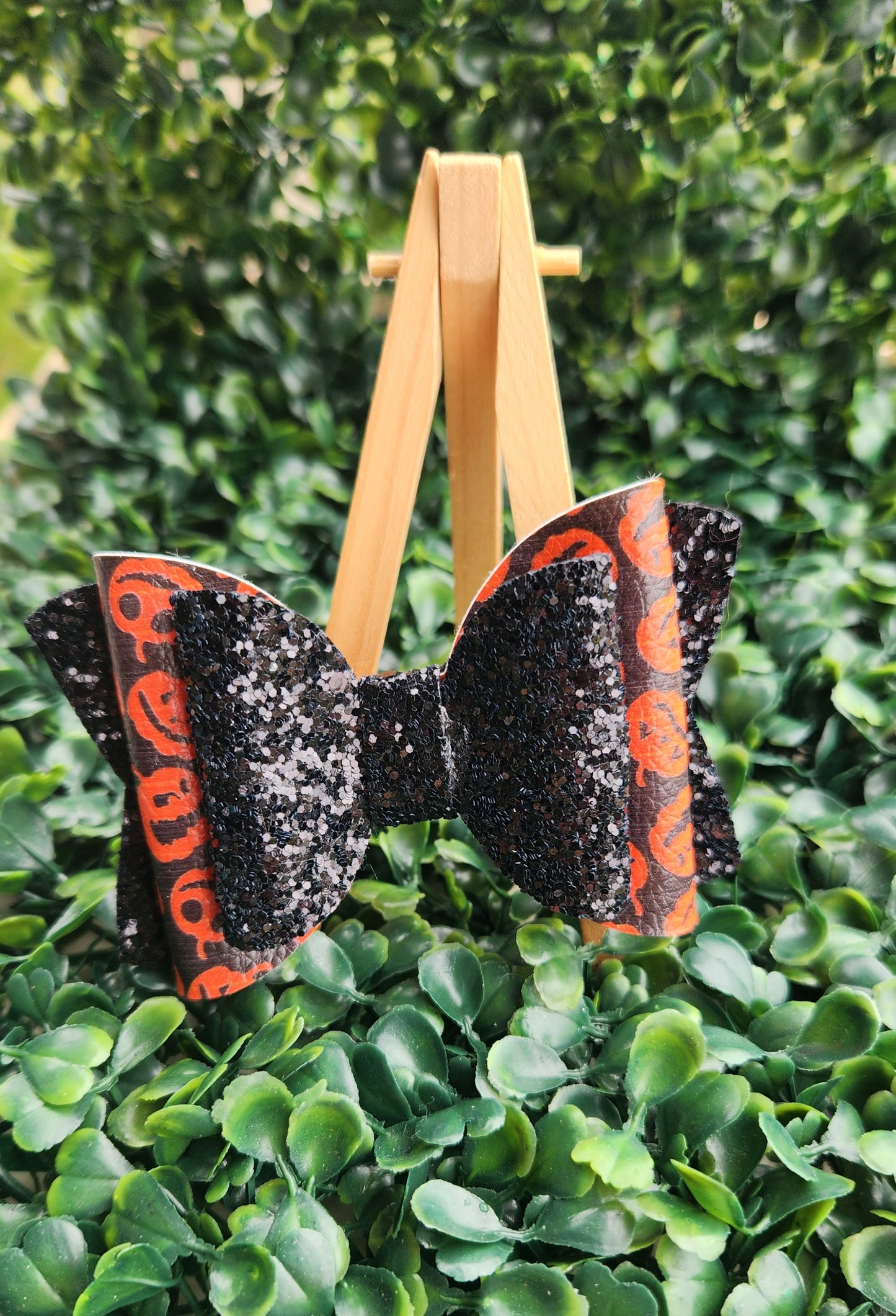 4" Halloween bows