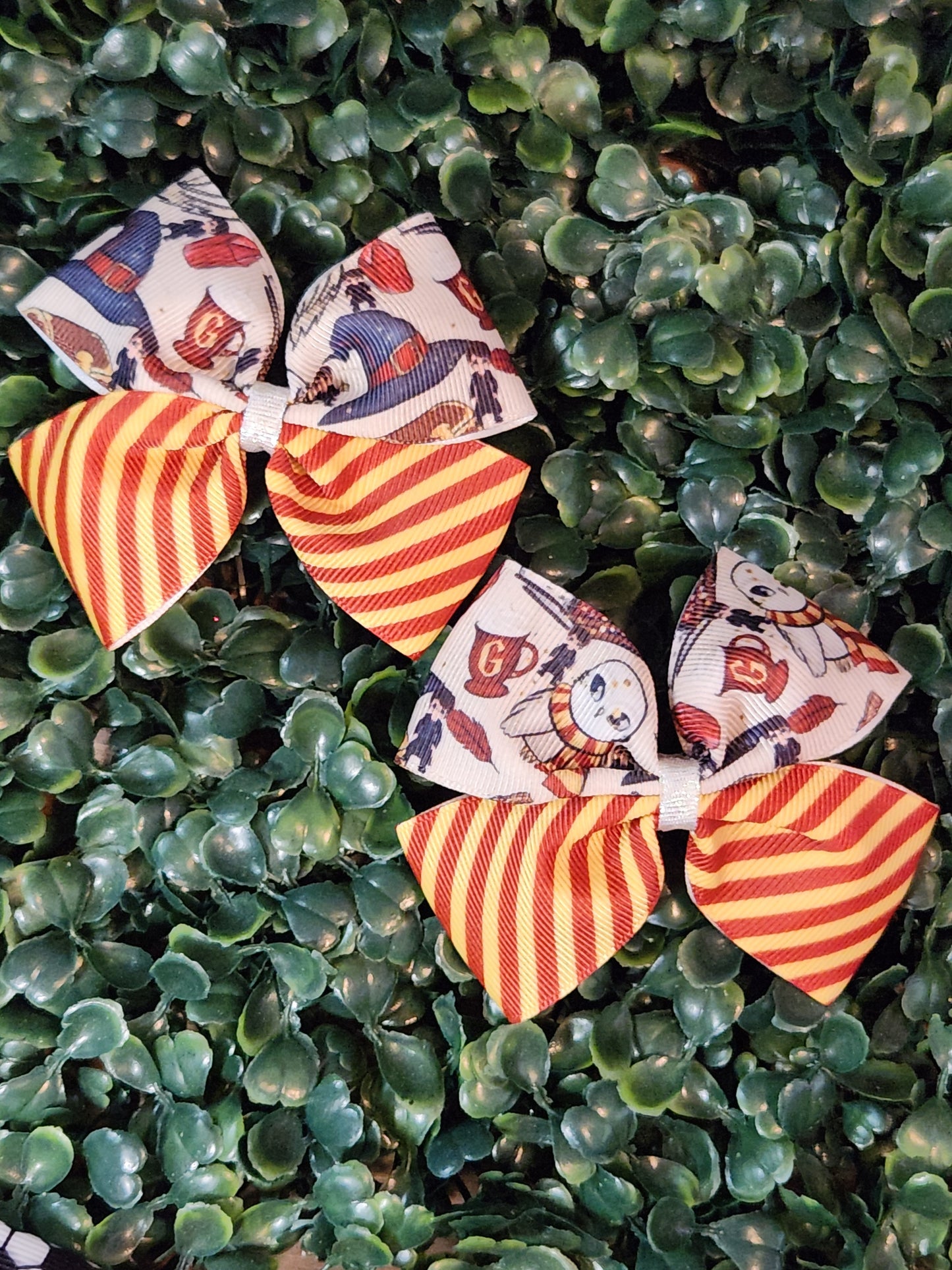 1.5 Ribbon Piggy Set Characters